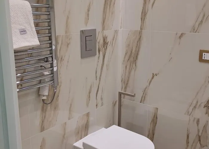 住宿加早餐酒店 Elegance 03 *